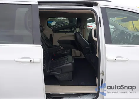 2022 Chrysler Pacifica Touring L z USA, uszkodzony, nr VIN 2C4RC1BG7NR113908